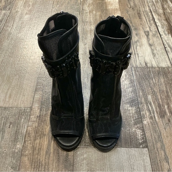 Karl Lagerfeld Black Peep-Toe Heeled Boots Size 5.5 - Picture 11 of 11